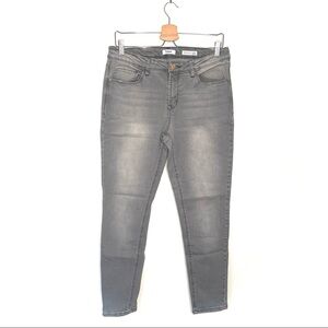 Kensie | Gray Distressed Mid Rise Effortless Ankle Jeans